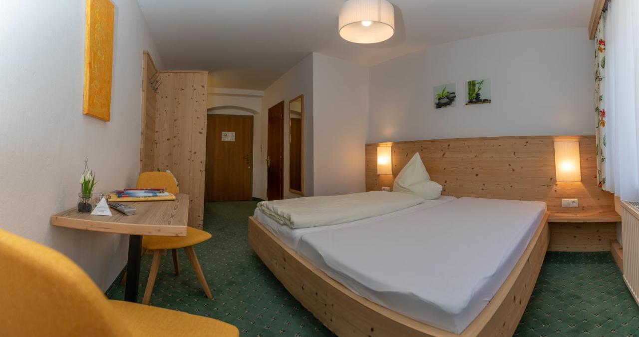 Hotel Garni Elisabeth Zell am Ziller Buitenkant foto