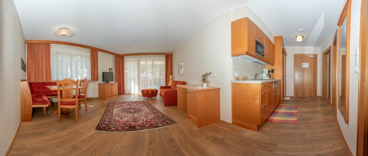 Hotel Garni Elisabeth Zell am Ziller Buitenkant foto
