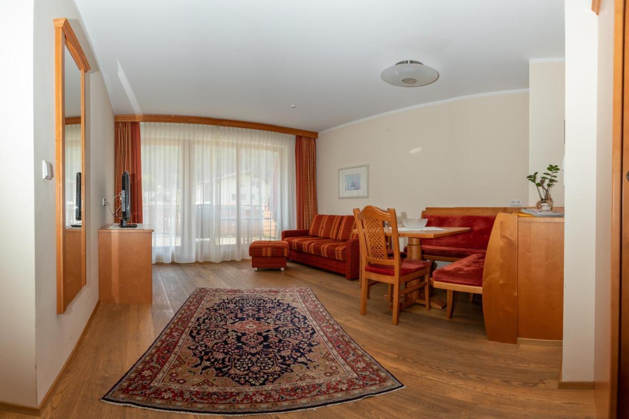 Hotel Garni Elisabeth Zell am Ziller Buitenkant foto