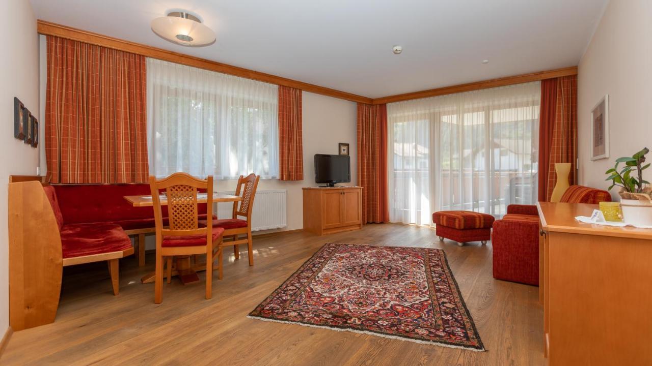 Hotel Garni Elisabeth Zell am Ziller Buitenkant foto