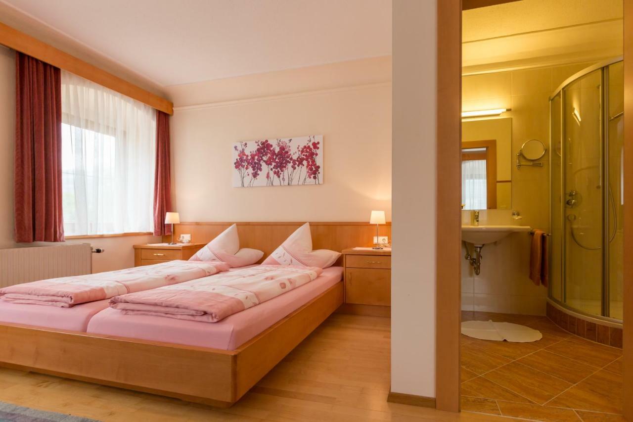 Hotel Garni Elisabeth Zell am Ziller Buitenkant foto
