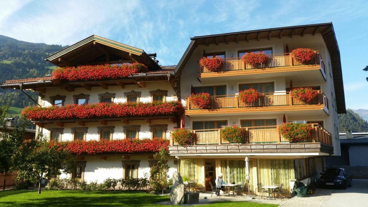 Hotel Garni Elisabeth Zell am Ziller Buitenkant foto