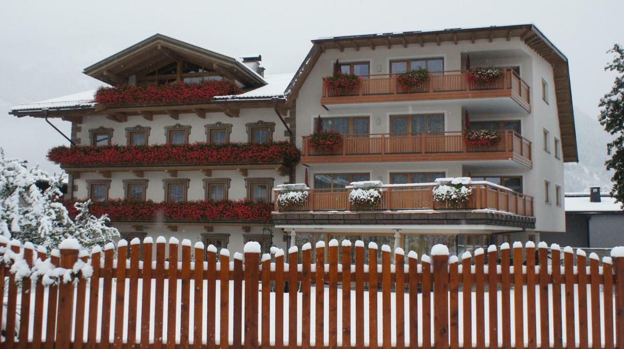 Hotel Garni Elisabeth Zell am Ziller Buitenkant foto